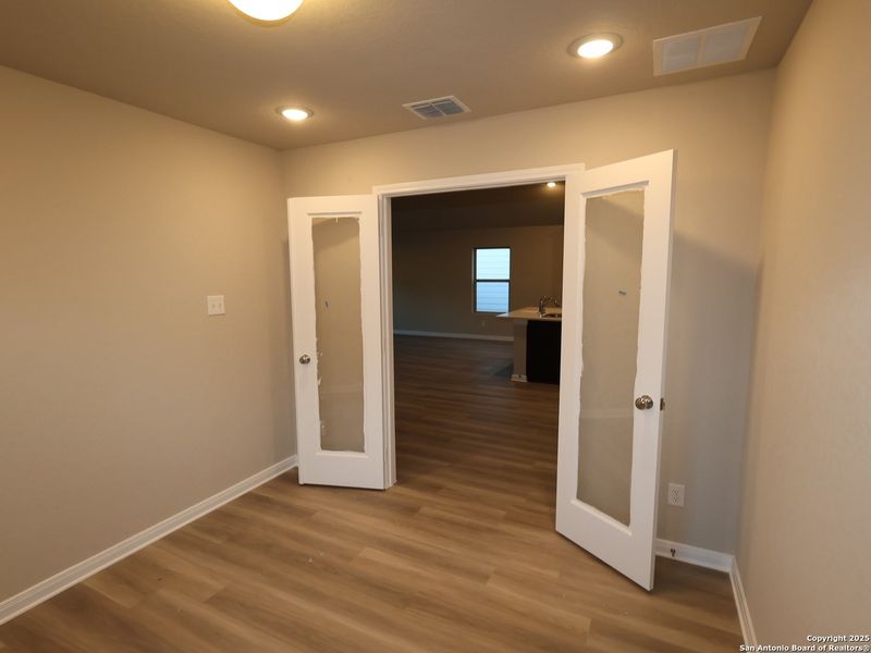 Spacious, unfurnished interior of a new home in Agave, San Antonio (Image 29). Spacious, unfurnished interior of a new home in Agave, San Antonio (Image 29).