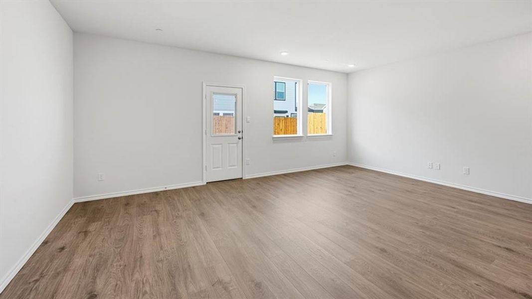 Spacious, unfurnished interior of a new home in Arbor Trails South, Princeton (Image 27).