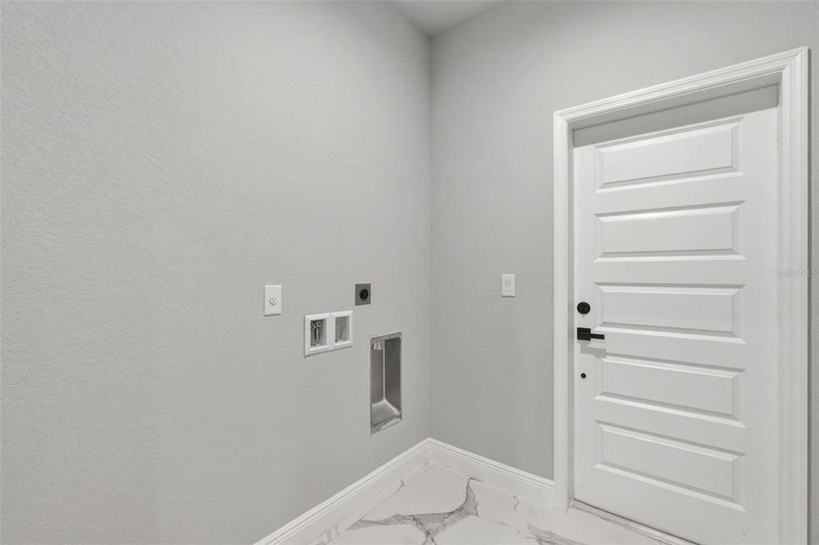 Spacious, unfurnished interior of a new home in , North Port (Image 23). Spacious, unfurnished interior of a new home in , North Port (Image 23).
