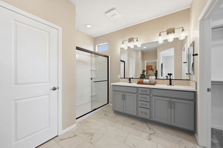 Representative furnished interior of a home built from the Harlow by Taylor Morrison in La Mira Discovery Collection, Mesa (Image 18).