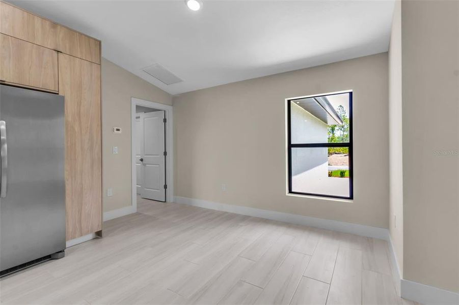 Spacious, unfurnished interior of a new home in , Punta Gorda (Image 20).