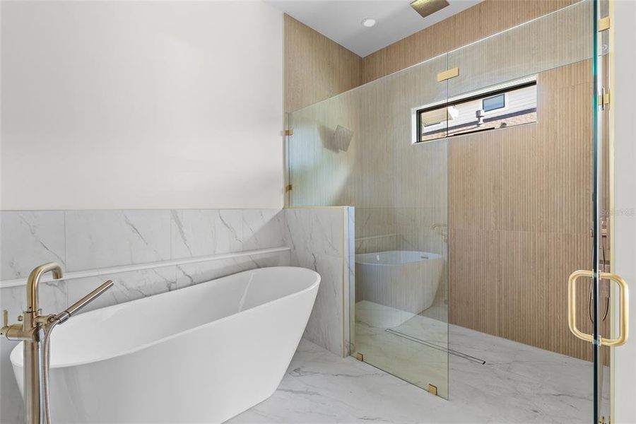 Furnished interior view inside a new home in , Safety Harbor (Image 6).