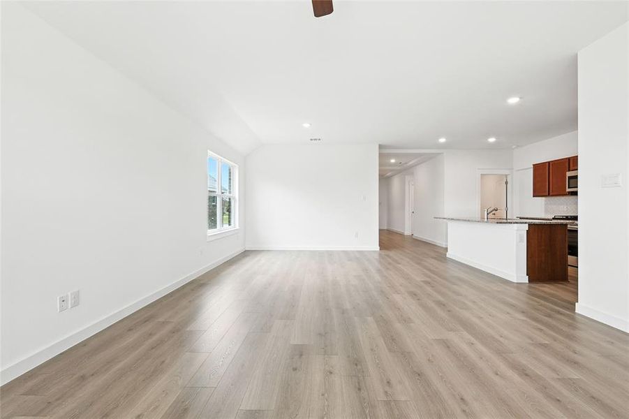 Spacious, unfurnished interior of a new home in Walden Pond, Forney (Image 28). Spacious, unfurnished interior of a new home in Walden Pond, Forney (Image 28).