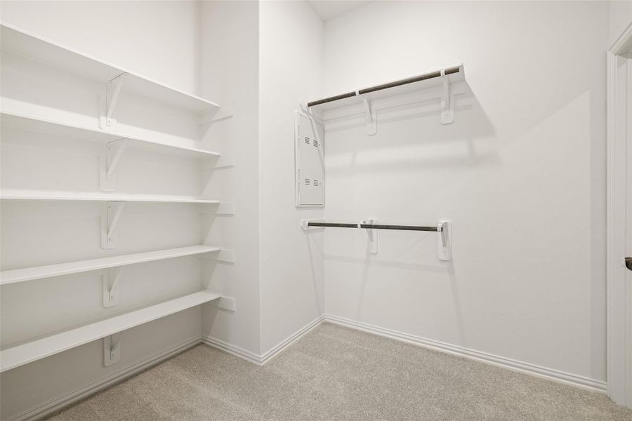 Spacious, unfurnished interior of a new home in River Ranch, Dayton (Image 34).