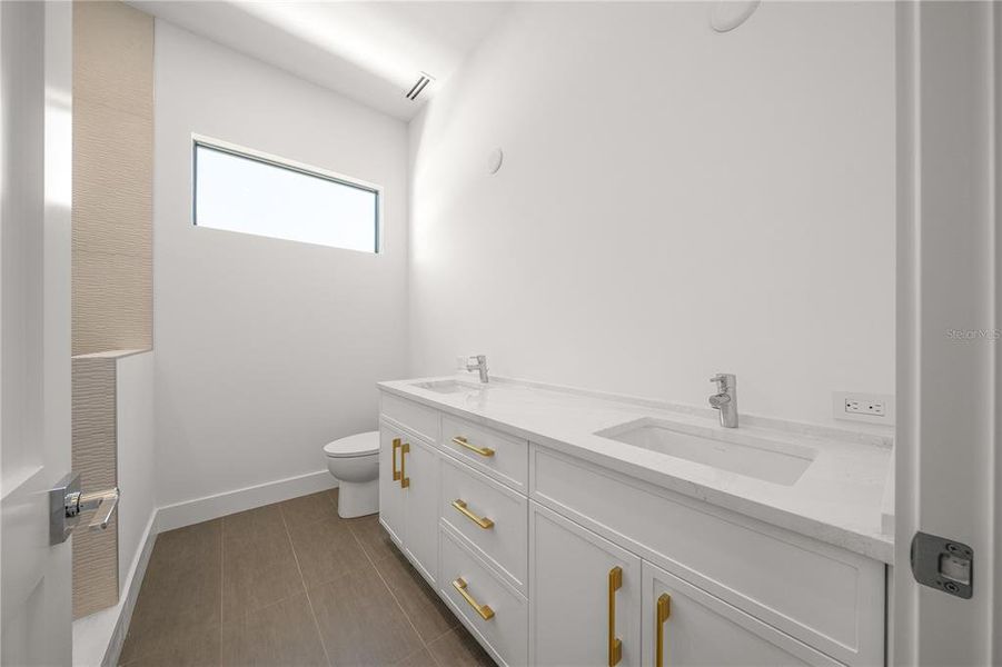 Furnished interior view inside a new home in , Sarasota (Image 9).