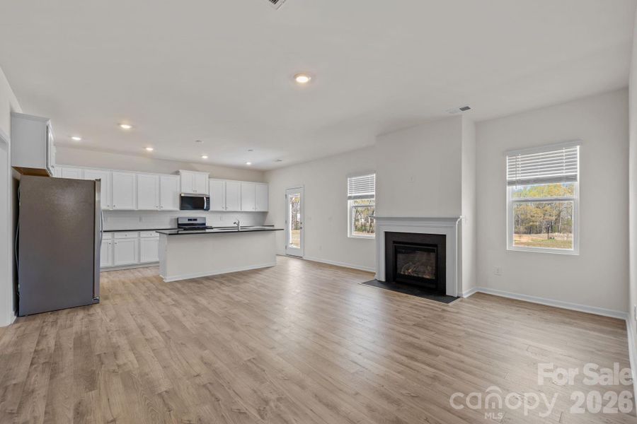 Spacious, unfurnished interior of a new home in McFarland Estates, York (Image 14).