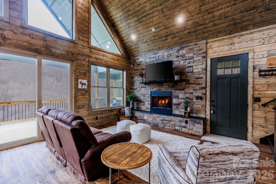 Image 27 of a home in .