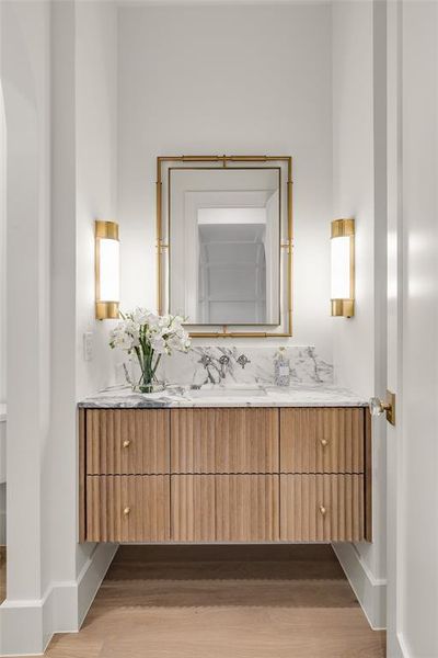 Furnished interior view inside a new home in , Dallas (Image 34).