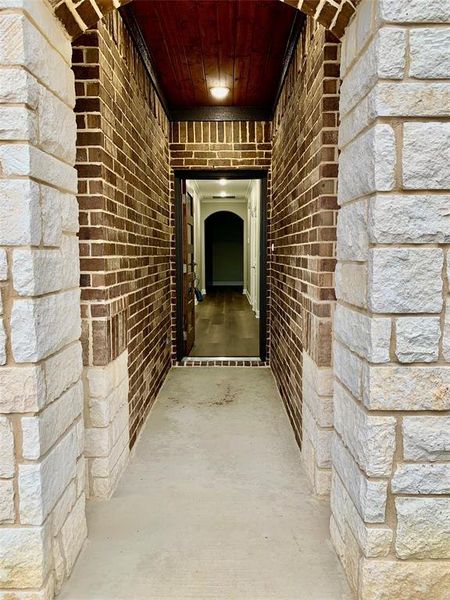 Exterior details and patio area of a home in , Seagoville (Image 3).