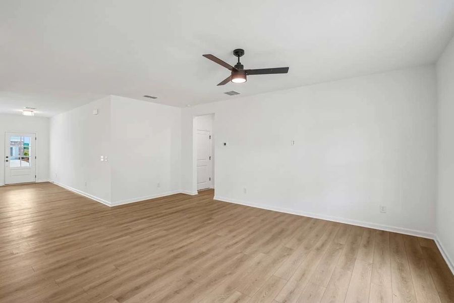 Sample Photo: Family Room