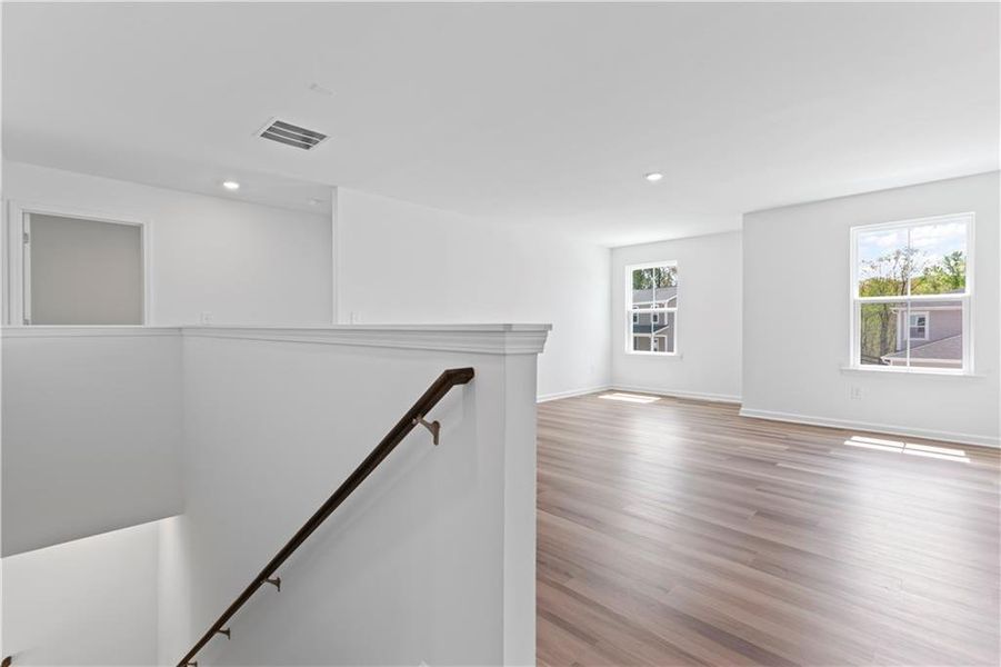 Spacious, unfurnished interior of a new home in Avery Ridge, Gainesville (Image 16). Spacious, unfurnished interior of a new home in Avery Ridge, Gainesville (Image 16).
