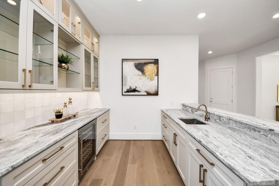 Furnished interior view inside a new home in , Houston (Image 16).