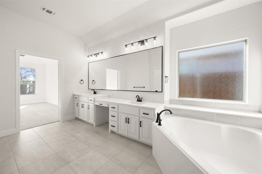 4602 Thistle- Primary Suite-5