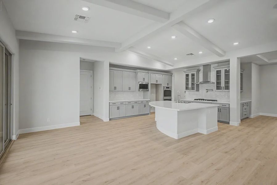 Spacious, unfurnished interior of a new home in Bellero Estates, Queen Creek (Image 17). Spacious, unfurnished interior of a new home in Bellero Estates, Queen Creek (Image 17).