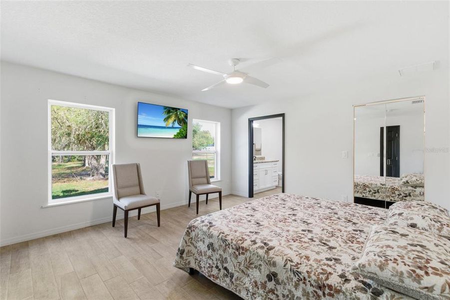 Furnished interior view inside a new home in , Arcadia (Image 17).