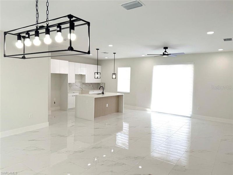 Spacious, unfurnished interior of a new home in , Lehigh Acres (Image 22).