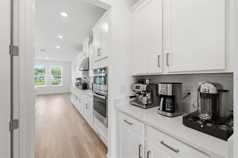 Furnished interior view inside a new home in , Plant City (Image 30).