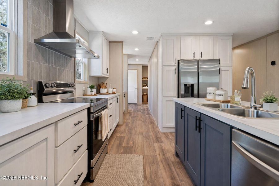 Furnished interior view inside a new home in , Keystone Heights (Image 6).