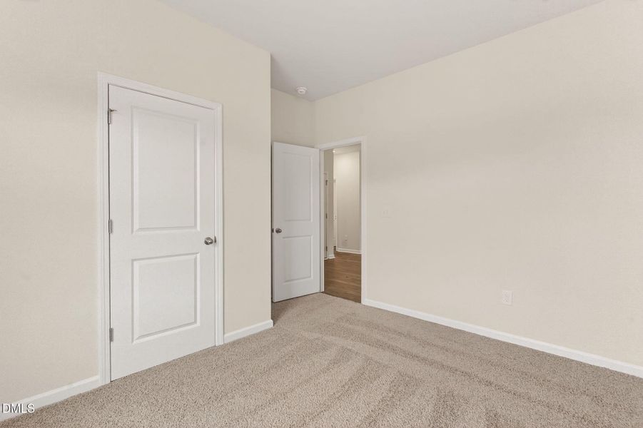 FAY_Hunters Trace_Embark_103 Rubyfield C