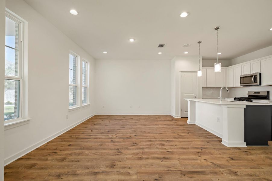 Spacious, unfurnished interior of a new home in , Buda (Image 19). Spacious, unfurnished interior of a new home in , Buda (Image 19).