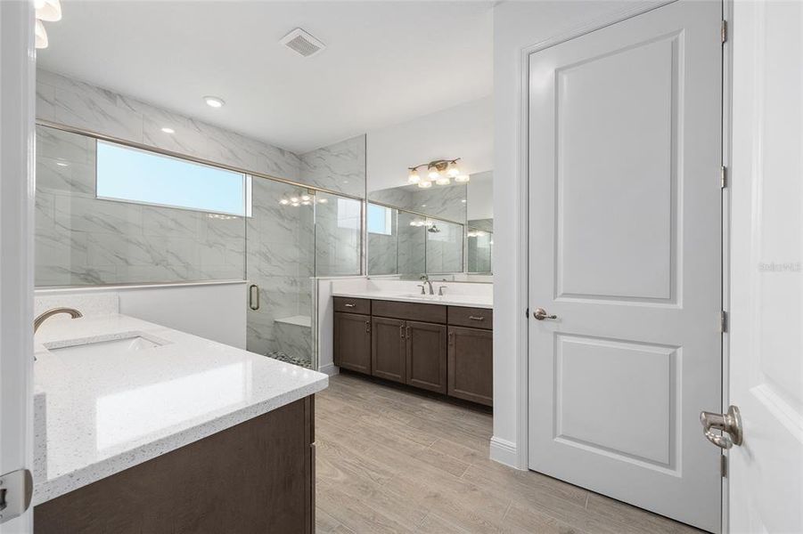 Furnished interior view inside a new home in , Ocala (Image 9).
