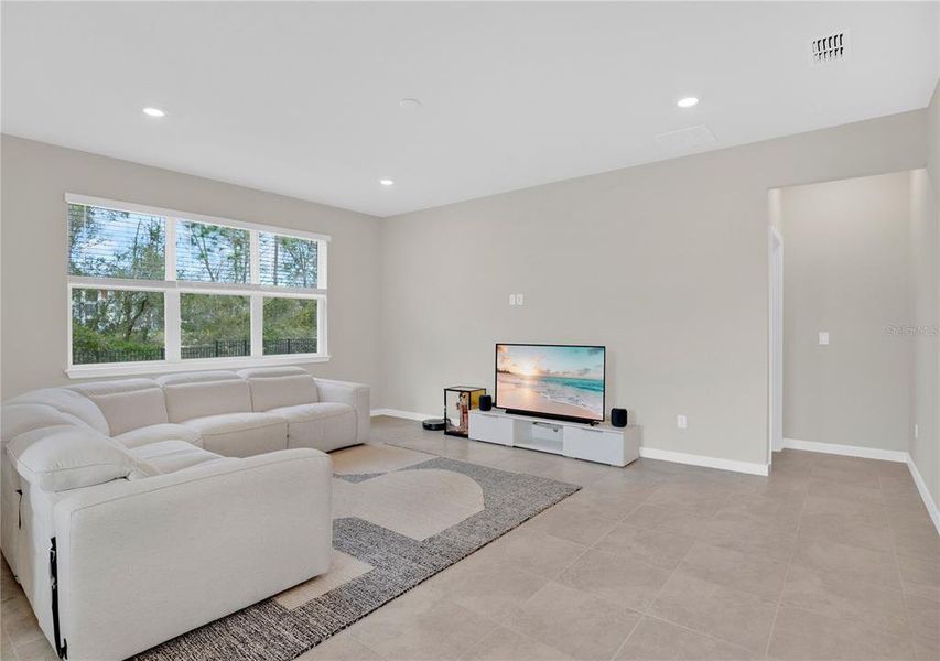 Furnished interior view inside a new home in , Deland (Image 7).