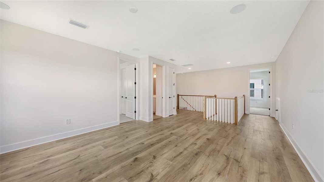 Spacious, unfurnished interior of a new home in Gracewater at Sarasota, Sarasota (Image 51). Spacious, unfurnished interior of a new home in Gracewater at Sarasota, Sarasota (Image 51).