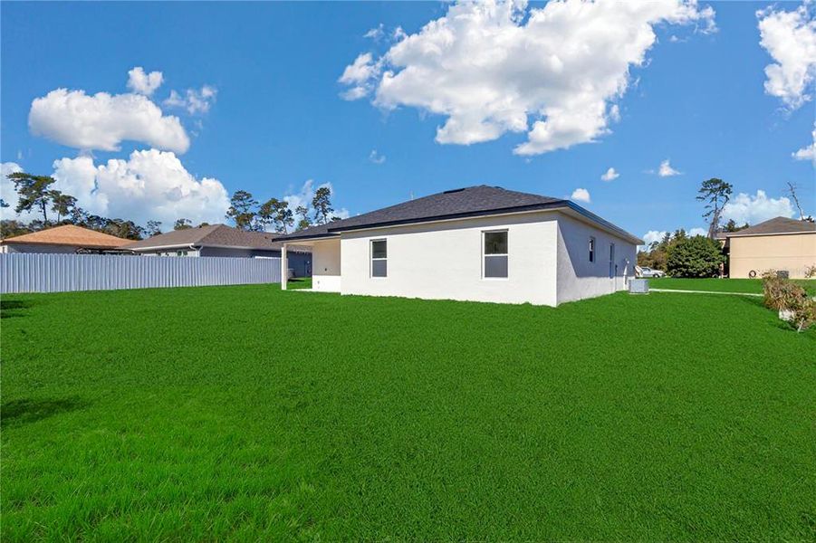 Exterior details and patio area of a home in , Ocala (Image 22).