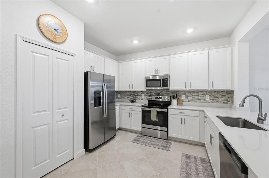 Furnished interior view inside a new home in , Englewood (Image 6).