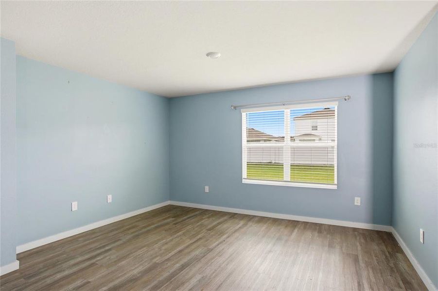 Spacious, unfurnished interior of a new home in , Bradenton (Image 25).