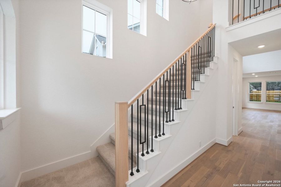 Spacious, unfurnished interior of a new home in Davis Ranch: 45ft. lots, San Antonio (Image 23).