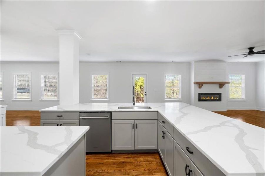 Furnished interior view inside a new home in Silvercrest Lakes, Acworth (Image 6). Furnished interior view inside a new home in Silvercrest Lakes, Acworth (Image 6).