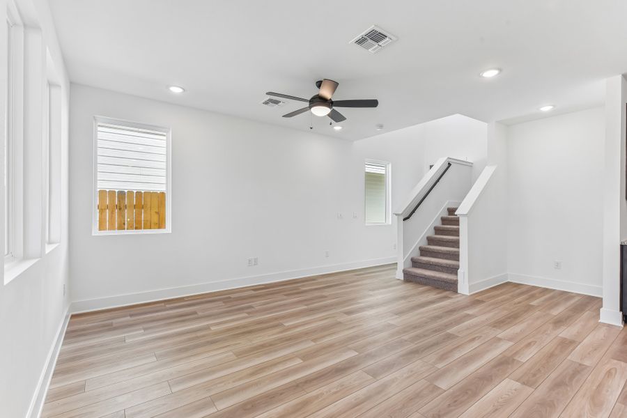 Spacious, unfurnished interior of a new home in Freedom at Anthem, Kyle (Image 13).