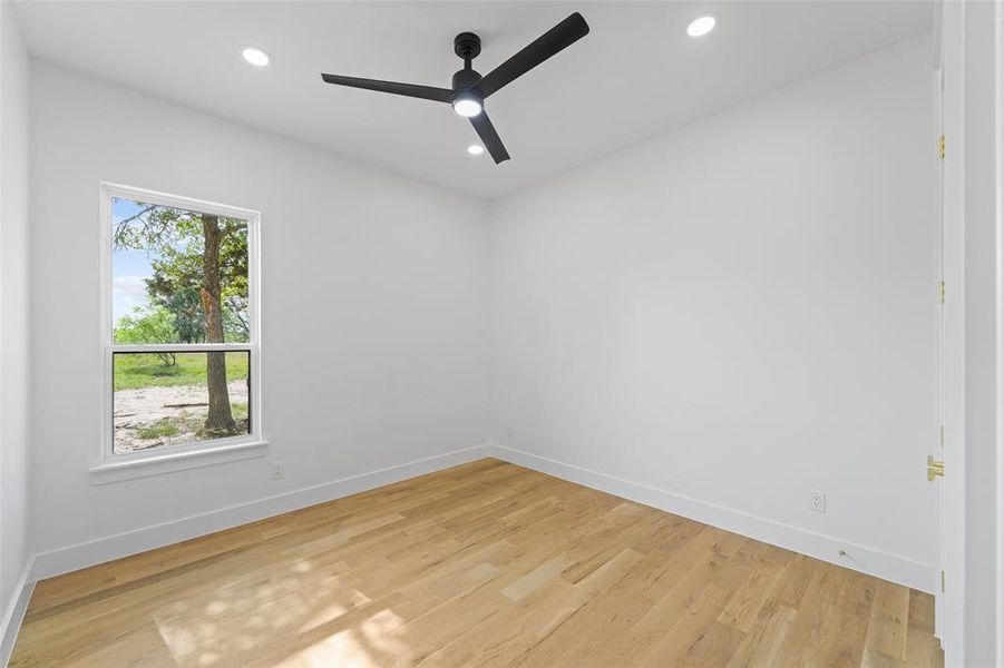 Spacious, unfurnished interior of a new home in , Weatherford (Image 21).