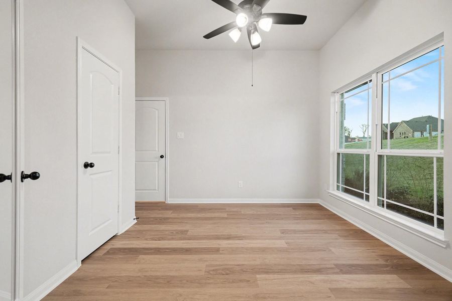 Spacious, unfurnished interior of a new home in Rose Hill Estates, Willis (Image 14).