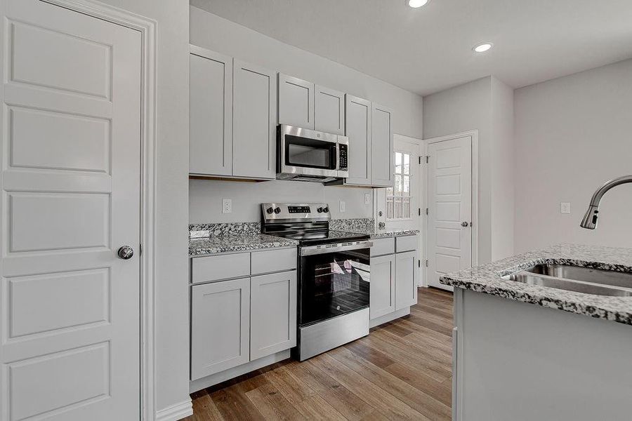 Furnished interior view inside a new home in , Fort Worth (Image 7).
