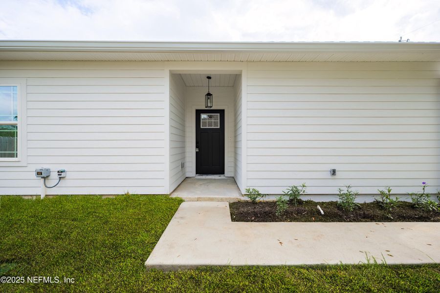 Exterior details and patio area of a home in , Keystone Heights (Image 17). Exterior details and patio area of a home in , Keystone Heights (Image 17).