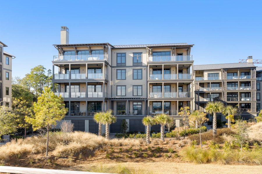 Condo located in Kiawah Island, SC showcasing its design and architecture (Image 25). Condo located in Kiawah Island, SC showcasing its design and architecture (Image 25).