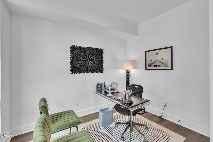 32-512 Gordon St 402-47