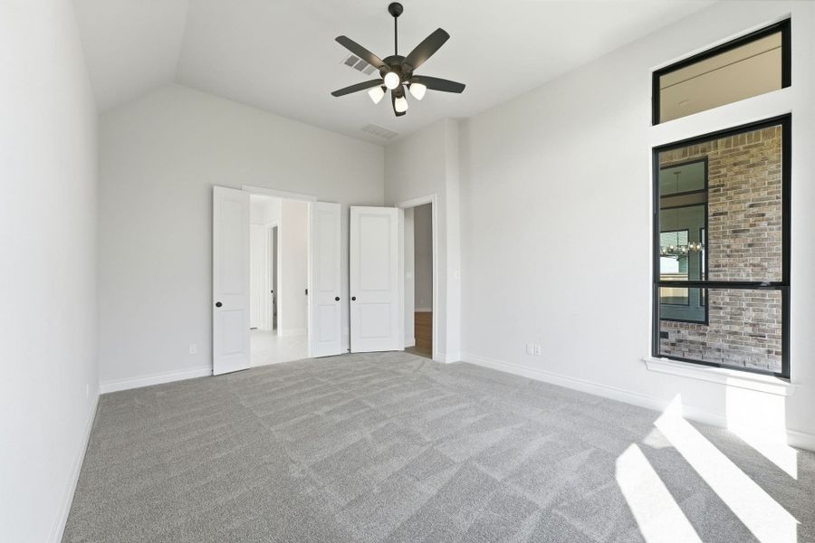 Spacious, unfurnished interior of a new home in Bridgeland 50′, Cypress (Image 30).