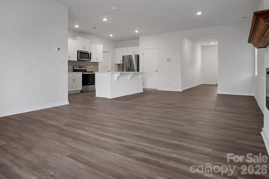 Spacious, unfurnished interior of a new home in , Kings Mountain (Image 33).