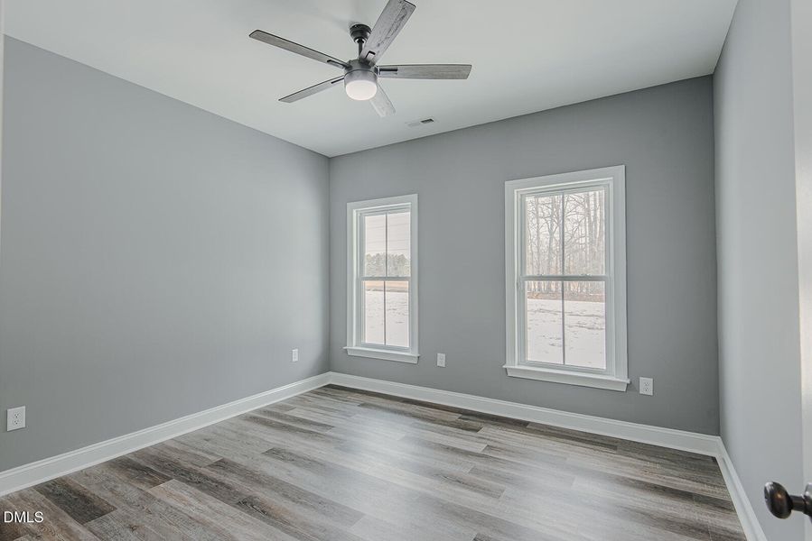 _MGP7805-HDR _MGP7805-HDR