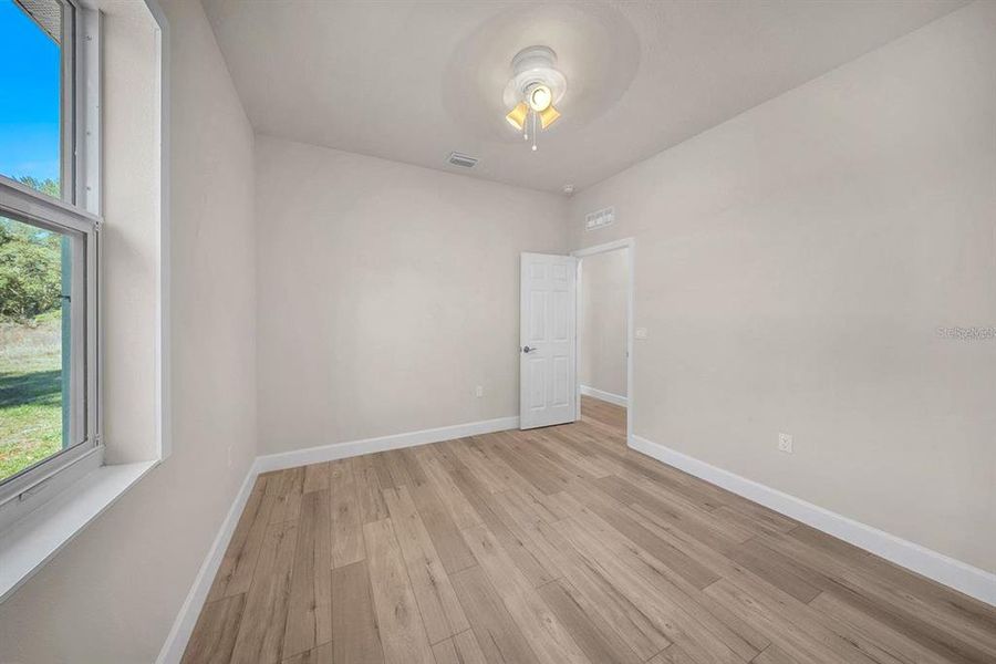 Spacious, unfurnished interior of a new home in , Ocala (Image 21).