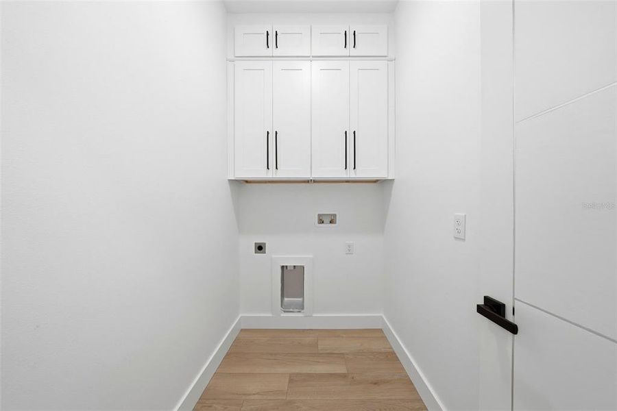 Spacious, unfurnished interior of a new home in , St. Petersburg (Image 37).