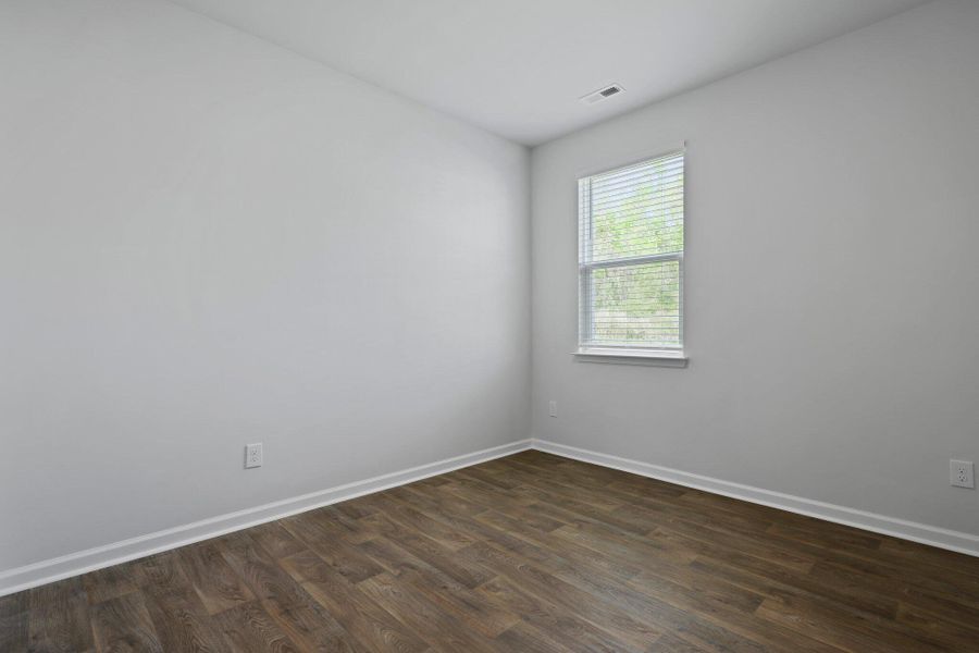 Spacious, unfurnished interior of a new home in Hillcrest, Ravenel (Image 14).