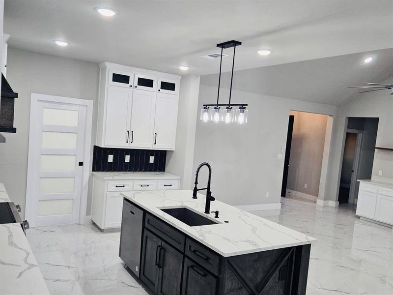 **Photos are of a similar, completed home by the builder. **Photos are of a similar, completed home by the builder.