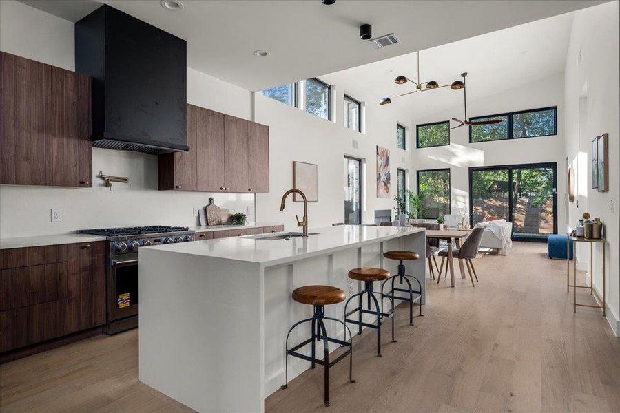 Kitchen with oversized island Kitchen with oversized island