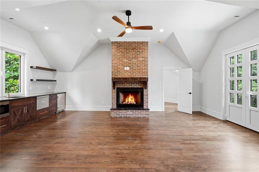 Spacious, unfurnished interior of a new home in , Roswell (Image 34).