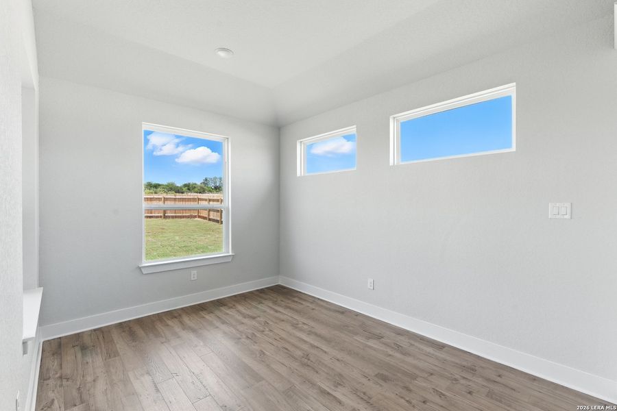 Spacious, unfurnished interior of a new home in Alsatian Oaks, Castroville (Image 18).