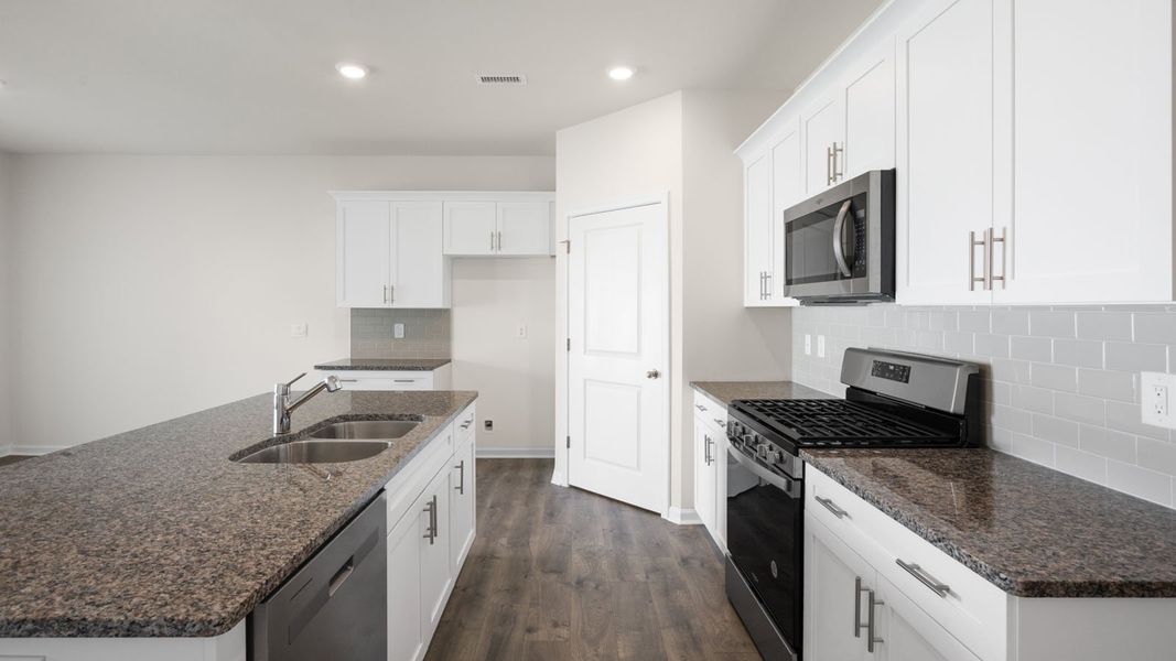 Furnished interior view inside a new home in Forest Creek, Winston-Salem (Image 6).